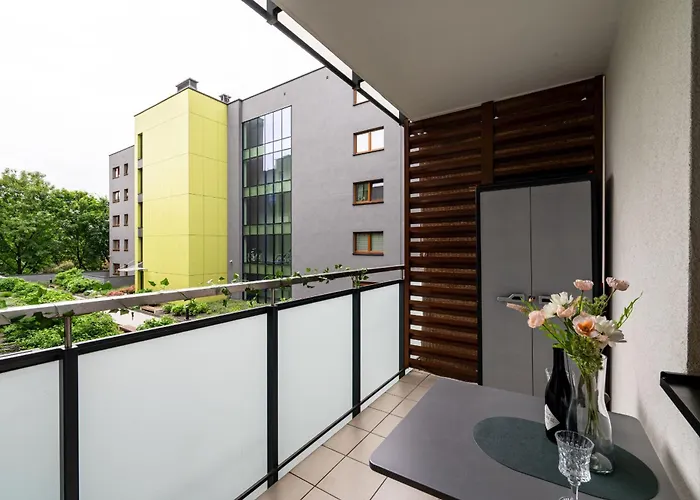 Grabiszynska - Balcony & Workspace - By Rentujemy Lejlighed